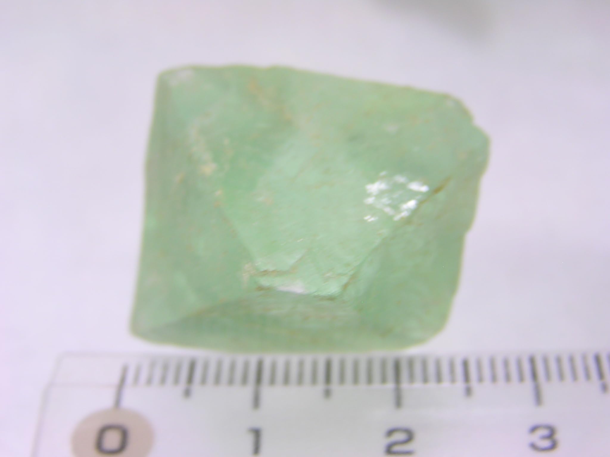 グリーンフローライト原石　パワーストーン Amazon.co.jp: SUKIMIND 400gセット グリーンフローライト 原石 天然石